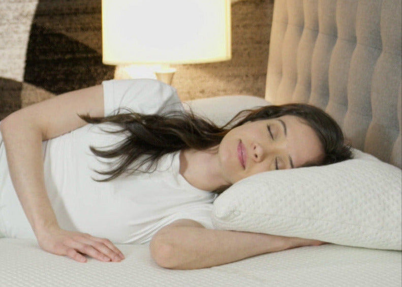 Woman sleep happy on Back Science pillow on Back Science mattress